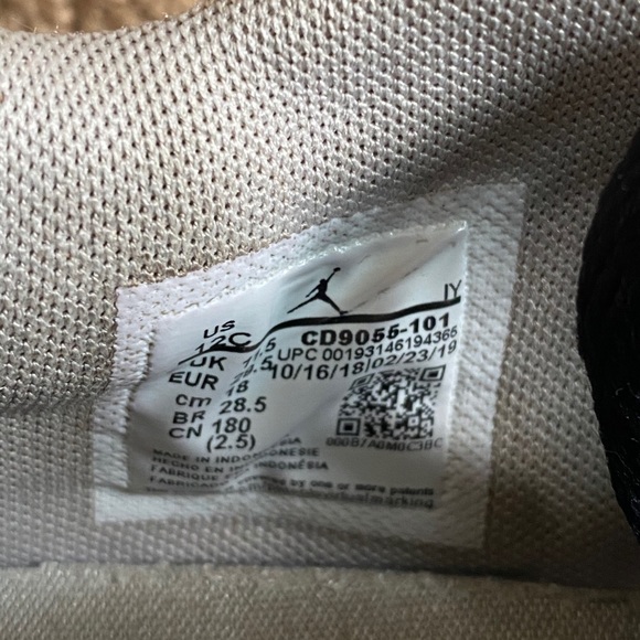 Jordan Legacy 312 Low Tech Grey Fire Red Black - Picture 4 of 6